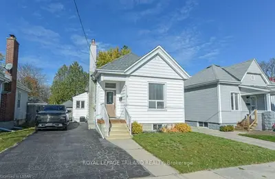 4 Rosewood Avenue, London East, On N5z 1k9