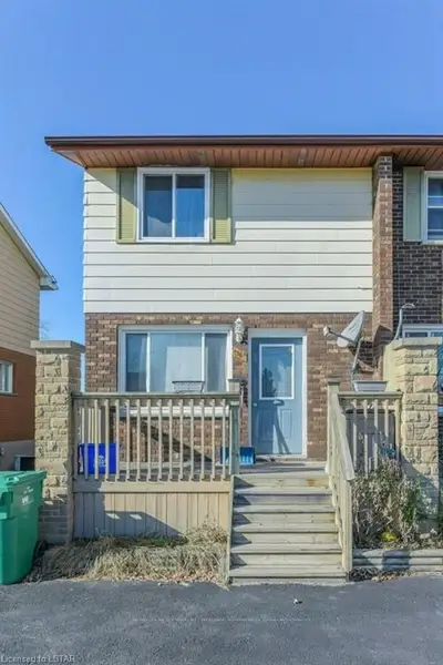 136 SYMES Street B, Southwest Middlesex, ON N0L 1M0