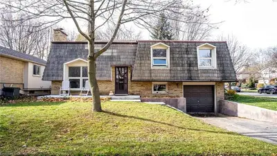 2 WINDING WAY Crescent, London North, ON N6G 3G1
