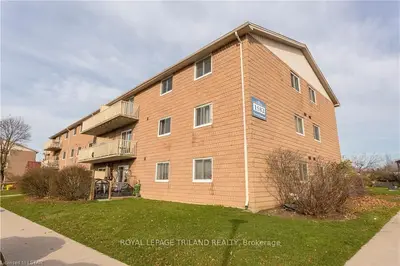 1582 ERNEST AVENUE Avenue 303, London South, ON N6E 2S7