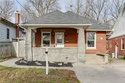 83 NORTH Street, Strathroy-Caradoc, ON N7G 1Z4