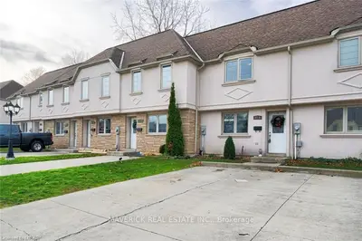 47 Blandford Street 6, Woodstock, On N4s 7h7