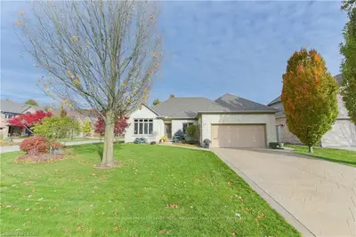 23 HAVENWOOD Way, London North, ON N6H 5B8