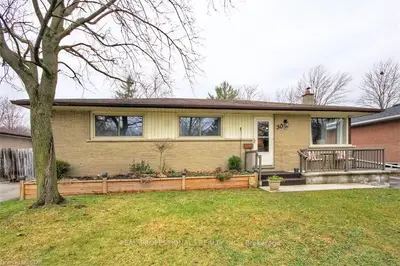 30 Tilipe Road, London East, ON N5V 2X4
