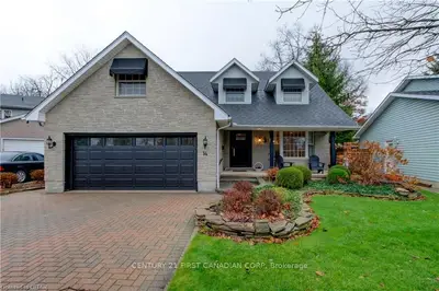 14 HERITAGE Court, Strathroy-Caradoc, ON N7G 3Y5