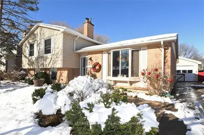 886 VISCOUNT Road, London South, ON N6J 2C9