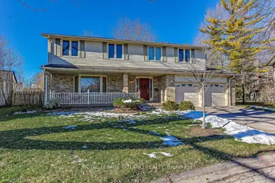 50 GUILDFORD Court, London South, ON N6J 3Y1
