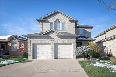 1640 BLACKMAPLE Crescent, London East, ON N5Y 6L7