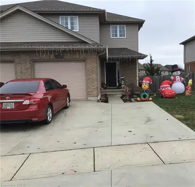 257 Falcon Drive, Woodstock, On N4t 0a1