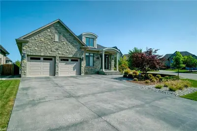 316 CORNELIUS Court, London North, ON N6G 0E5