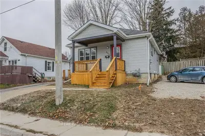 555 Main Street, Woodstock, On N4s 1v3