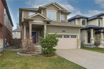 6734 NAVIN Crescent, London South, ON N6P 0B6