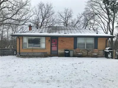 304 RIVERSIDE Drive, London North, ON N6H 1E9