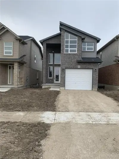 2067 CEDARPARK Drive, London North, ON N5X 0N2