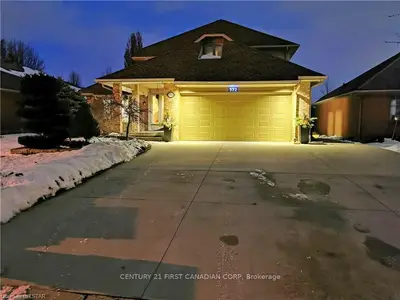 372 SUNNYSIDE Court, London North, ON N5X 3N3