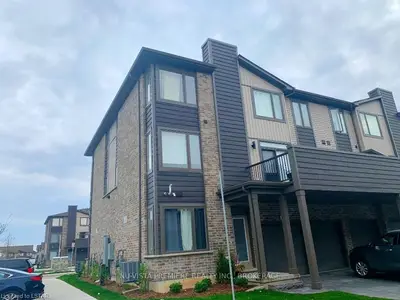 16-1960 DALMAGARRY Road, London North, ON N6G 0T8