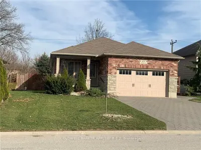 83 RIDGE Street, Strathroy-Caradoc, ON N7G 4K1