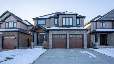 820 ROLLINGACRES Place, London North, ON N5X 0L4