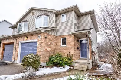 795 DEVERON Crescent, London South, ON N5Z 5B6