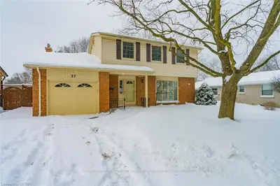 37 Westmorland Road, London South, ON N6J 3N4