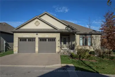 181 SKYLINE Avenue 20, London North, ON N5X 0B2