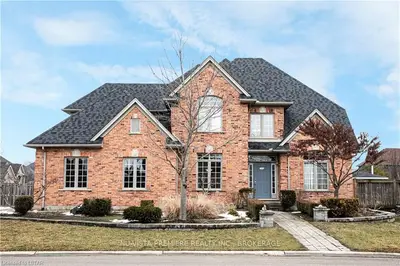 2048 FAIRCLOTH Road, London North, ON N6G 5J3