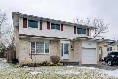 708 MILLBANK Drive, London South, ON N6E 1S2