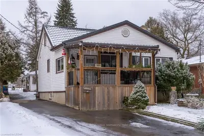 203 EMERSON Avenue, London South, ON N5Z 3L5