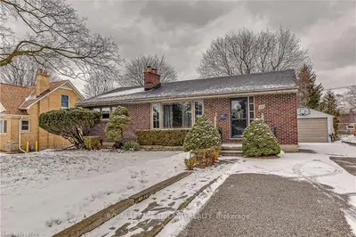 360 BOLER Road, London South, ON N6K 2K5