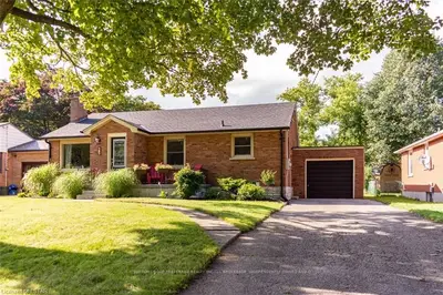 62 DAVID Street, London South, ON N6P 1B3