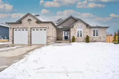 57 FAIRVIEW Drive, Lambton Shores, ON N0M 1B0