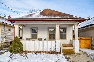 20 LANGARTH Street E, London South, ON N6C 1Z1
