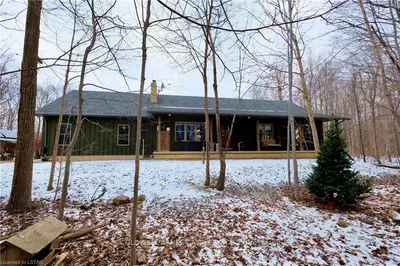 6496 SEXTON Road, Adelaide Metcalfe, ON N0M 2B0