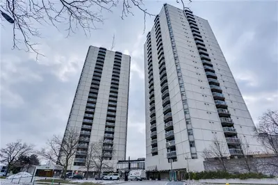 323 COLBORNE Street 602, London East, ON N6B 3N8
