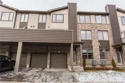 1960 DALMAGARRY Road 21, London North, ON N6G 0T8