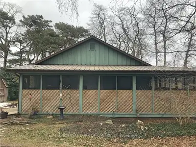 171 LAKESHORE Road, Norfolk County, ON N0J 1T0