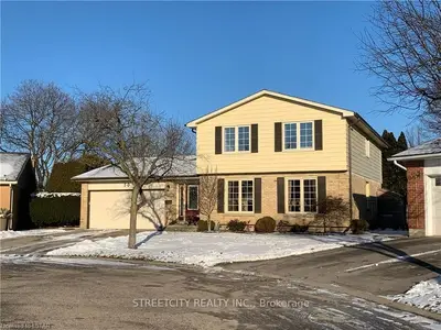 50 PORTAL Court, London North, ON N5X 2E6