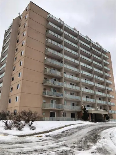 573 MORNINGTON Avenue 906, London East, ON N5Y 4T9