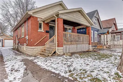 40 EUCLID Avenue, London South, ON N6C 1C1