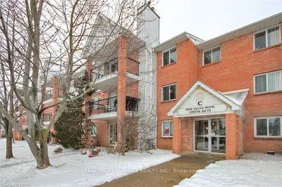 1096 JALNA Boulevard 69, London South, ON N6E 3B8