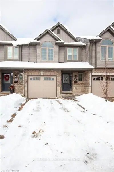 3400 Castle Rock Place 82, London South, ON N6L 0E4