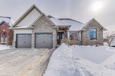 2513 GATENBY Street, London South, ON N6K 0C8