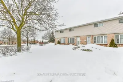 320 WESTMINSTER Avenue 33, London South, ON N6C 5H5