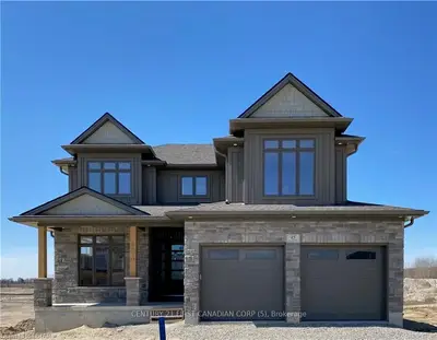 485 ASHTON Court, Plympton-Wyoming, ON N0N 1T0