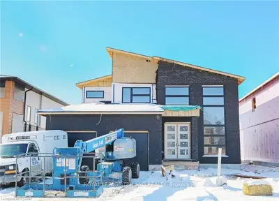 3387 REGIMENT Road, London South, ON N6P 0G5