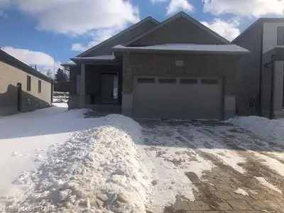 2201 LINKWAY Boulevard, London South, ON N6G 4M9