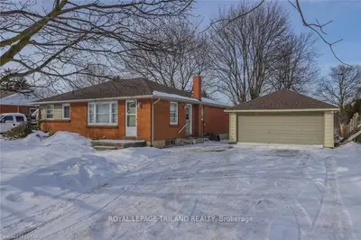 68 SOUTHDALE Road W, London South, ON N6J 2J1