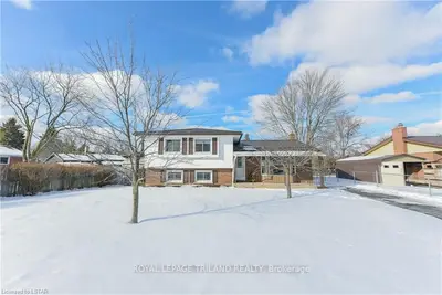 14 SOUTHLAND Drive, London South, ON N6P 1C2