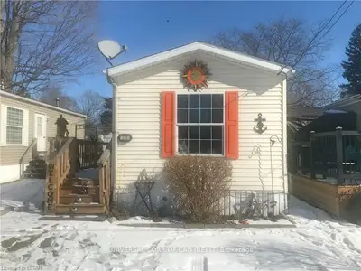 33 Pitt Street 28, Bayham, On N0j 1t0
