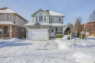 53 ROSSMORE Court, London South, ON N6C 6B7